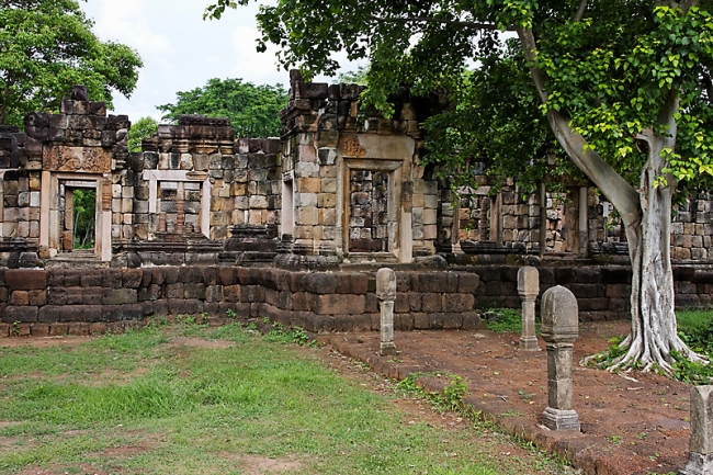 29-Prasat Sdok Kok Thom (2009)-013